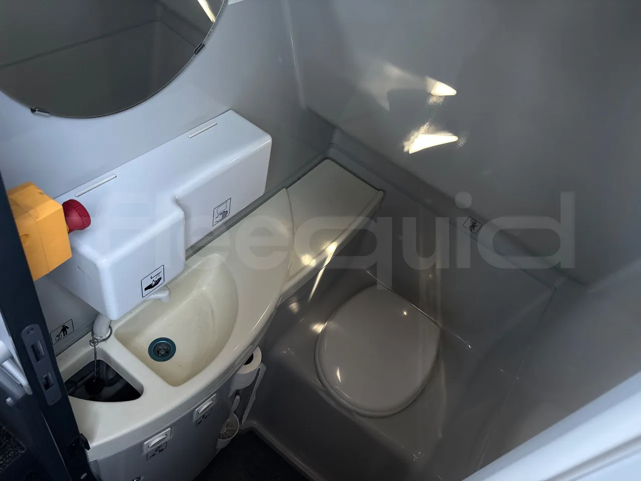 Man Lion's Coach J0AAB -EUR6 -309kW -12.101m - toilette accessories photo