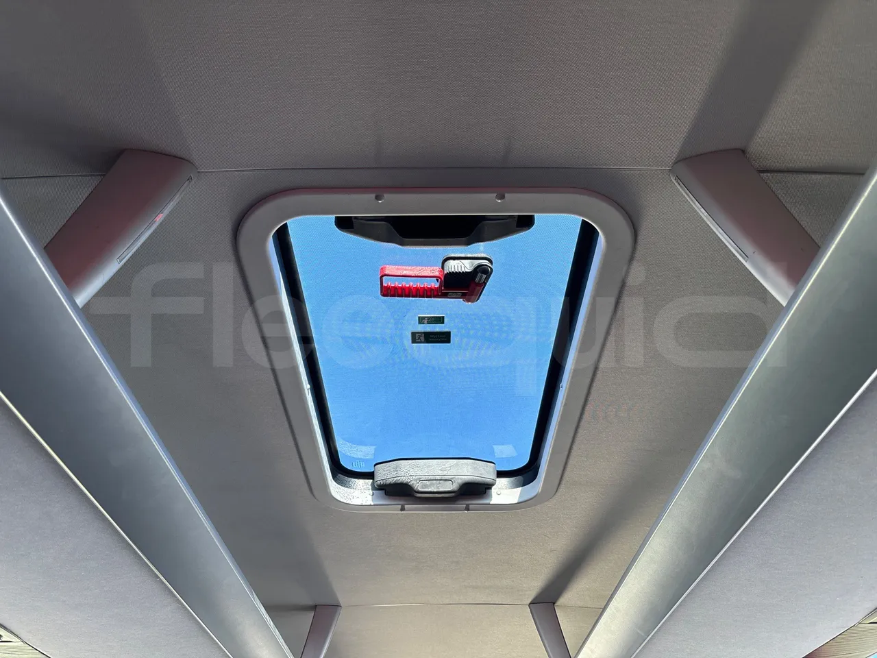 Man Lion's Coach J0AAB -EUR6 -309kW -12.101m - roof hatch 2