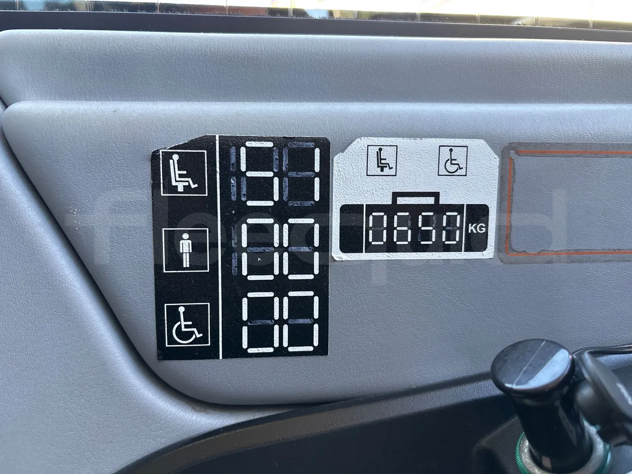 Man Lion's Coach J0AAB -EUR6 -309kW -12.101m - seat plate photo