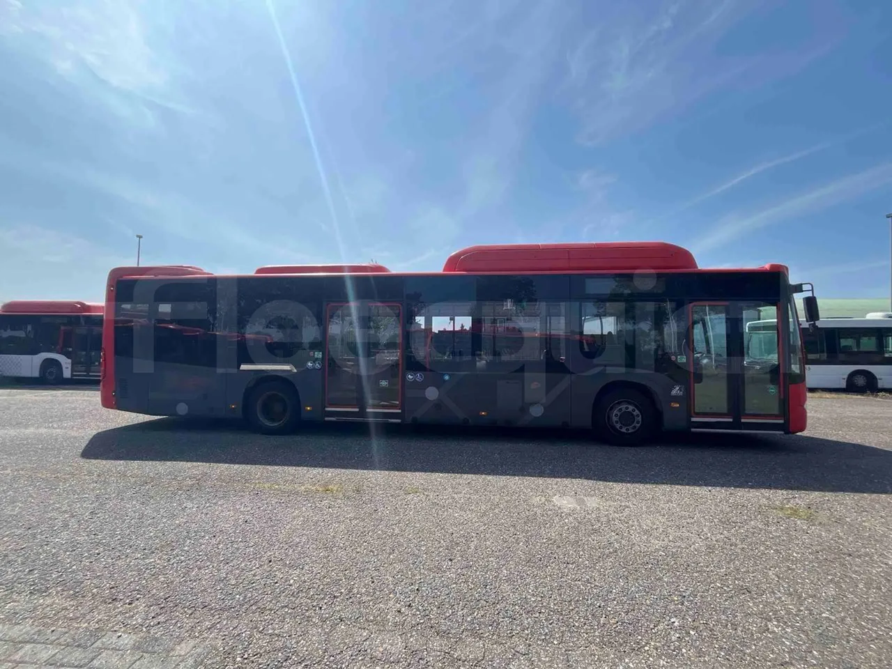 Mercedes-Benz Citaro - right side doors closed