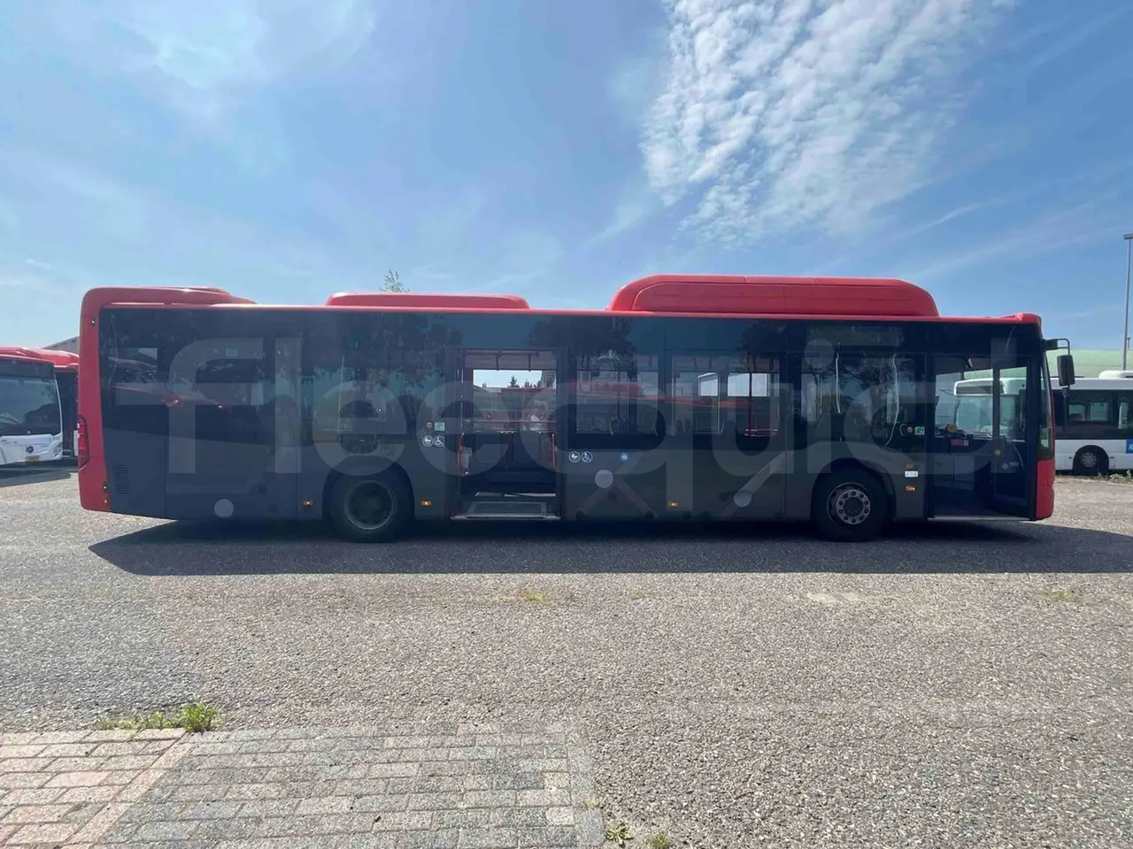 Mercedes-Benz Citaro - right side doors open