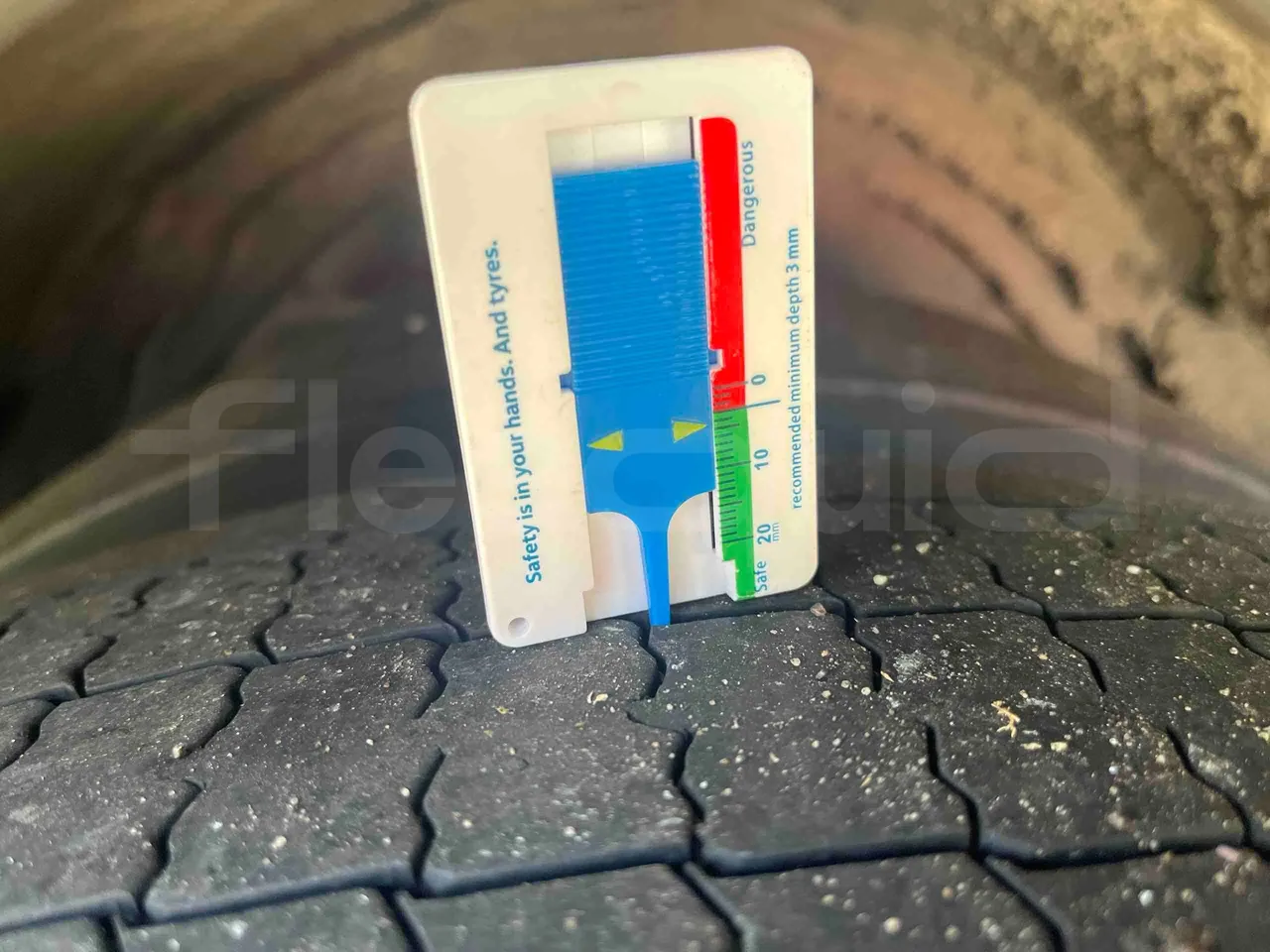 Mercedes-Benz Citaro - front left tire measurements