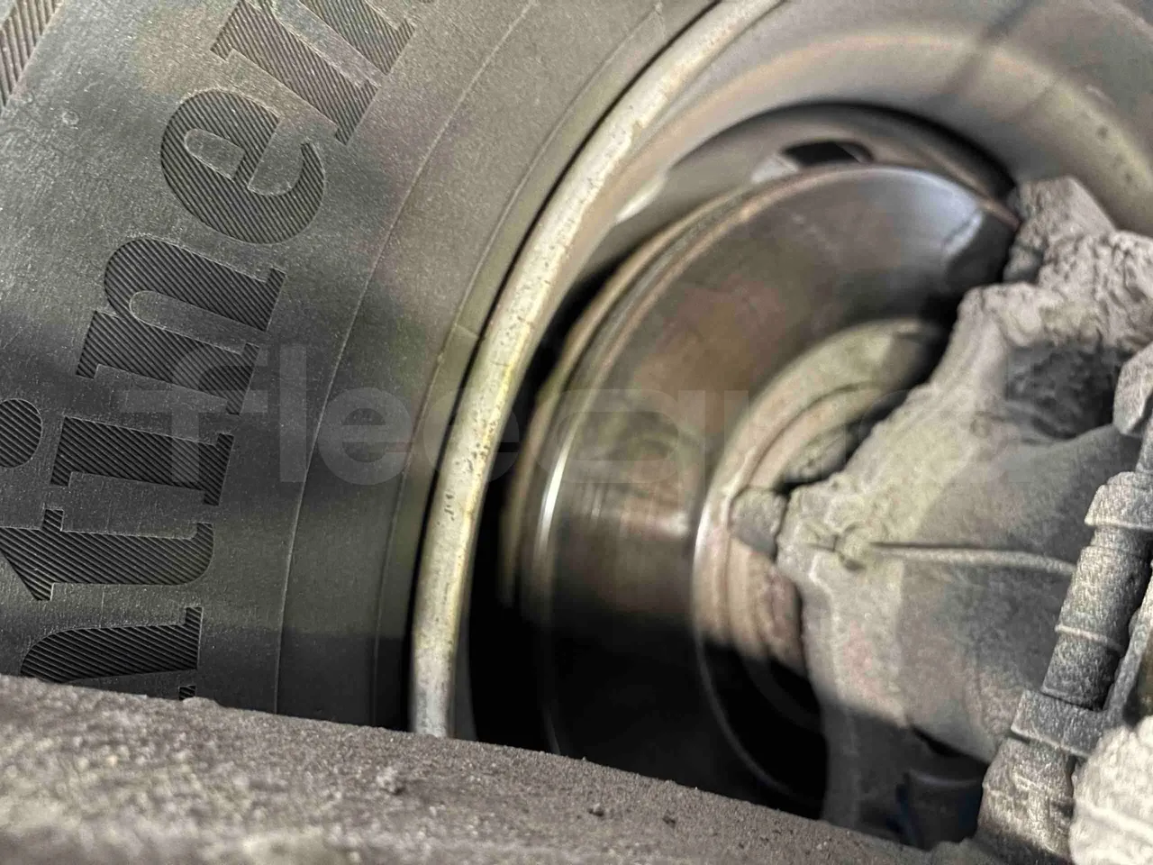 Setra S415 S415 - EUR6 - axle 2 discs right