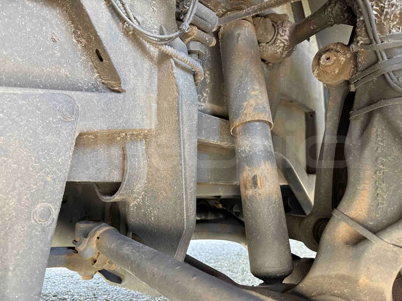 Setra S415 S415 - EUR6 - front shock absorbers left