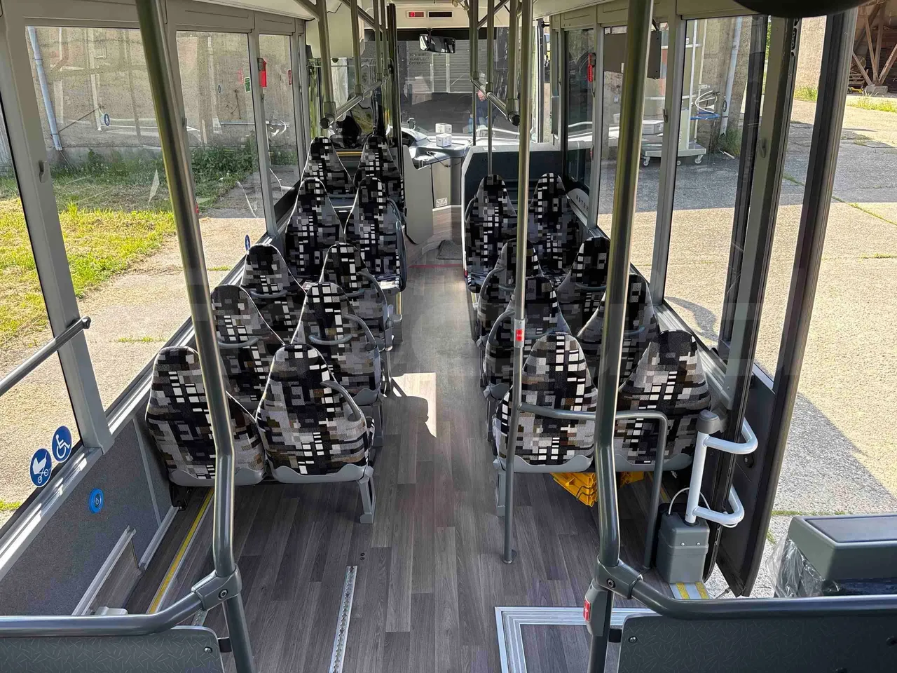 Setra S415 S415 - EUR6 - forward view middle aisle