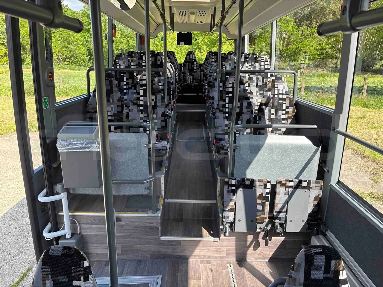 Setra S415 S415 - EUR6 - reverse view middle aisle