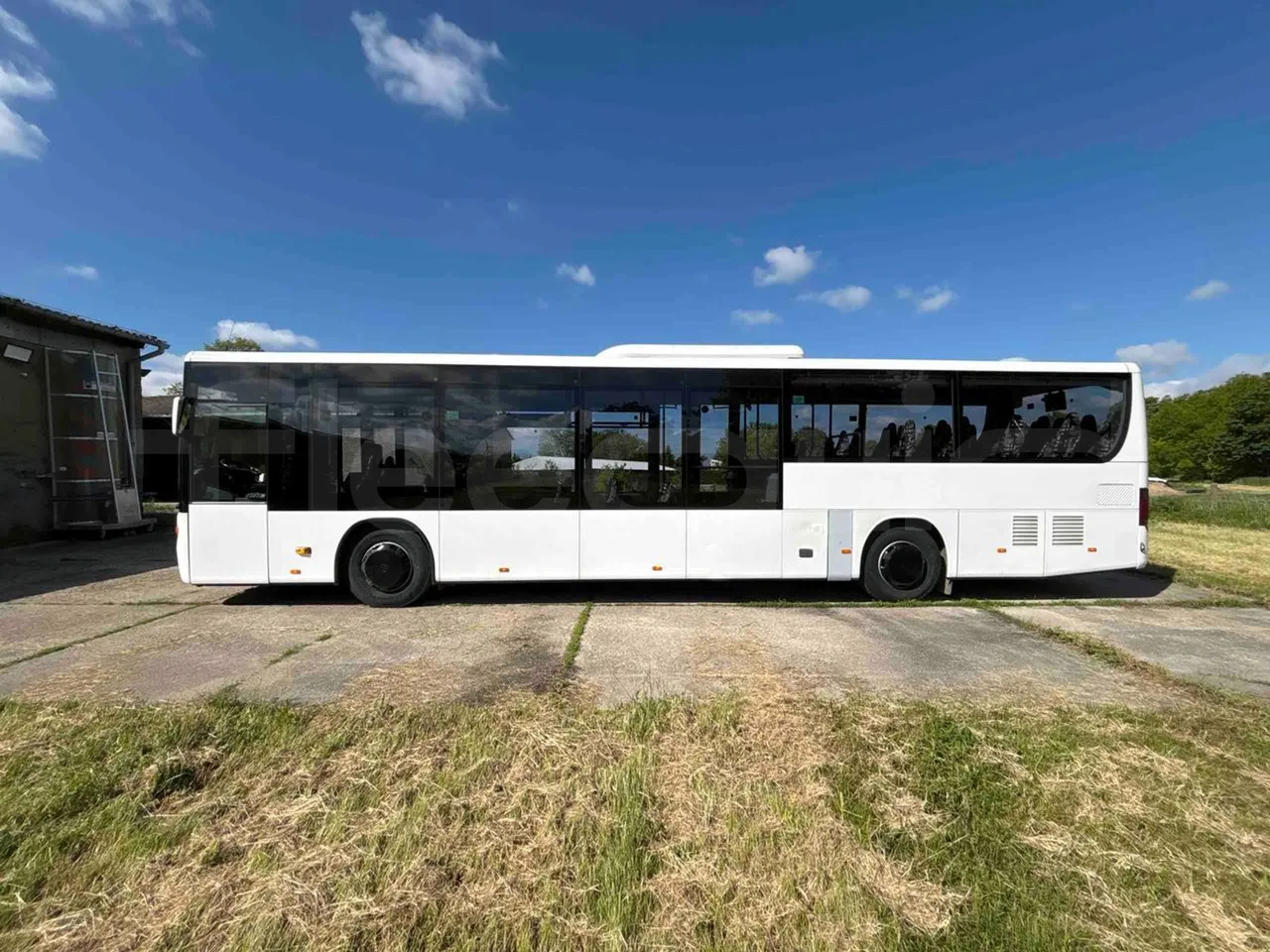 Setra S415 S415 - EUR6 - left side photo