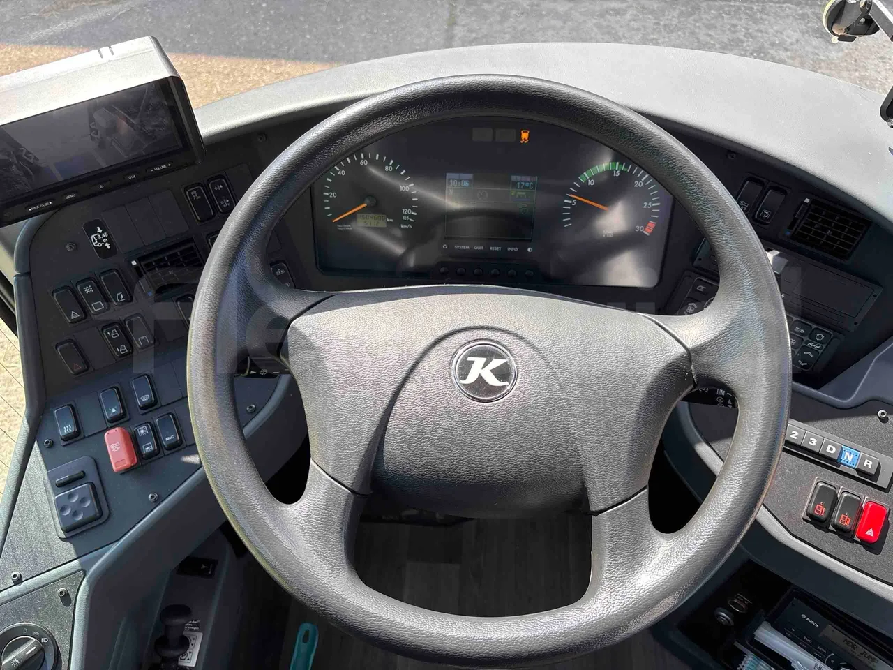 Setra S415 S415 - EUR6 - steering wheel photo