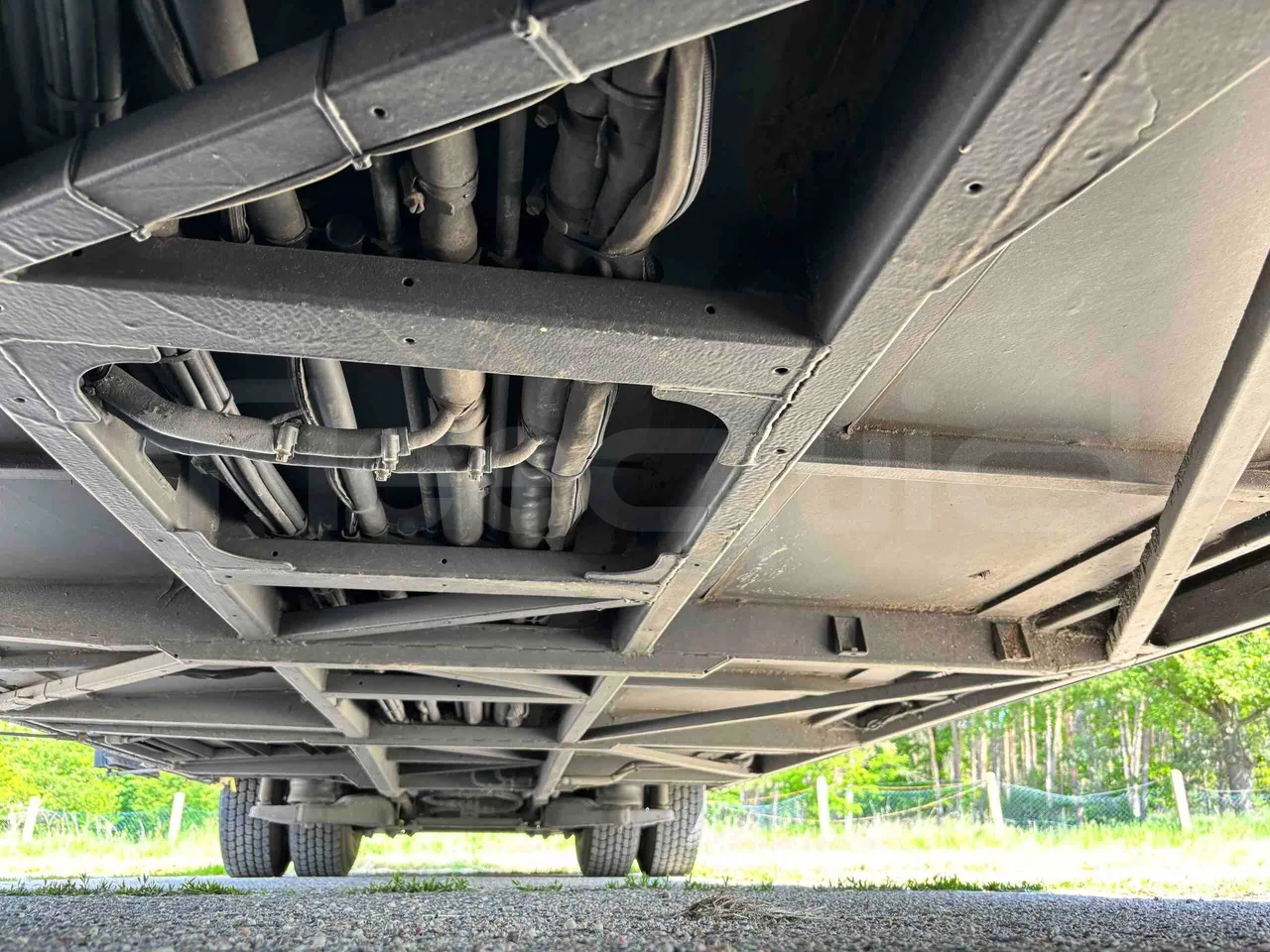 Setra S415 S415 - EUR6 - central undercarriage photo