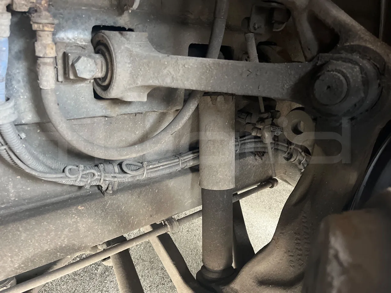 Solaris Urbino 12 - Euro6 - 240kW - 12mt - front shock absorbers left