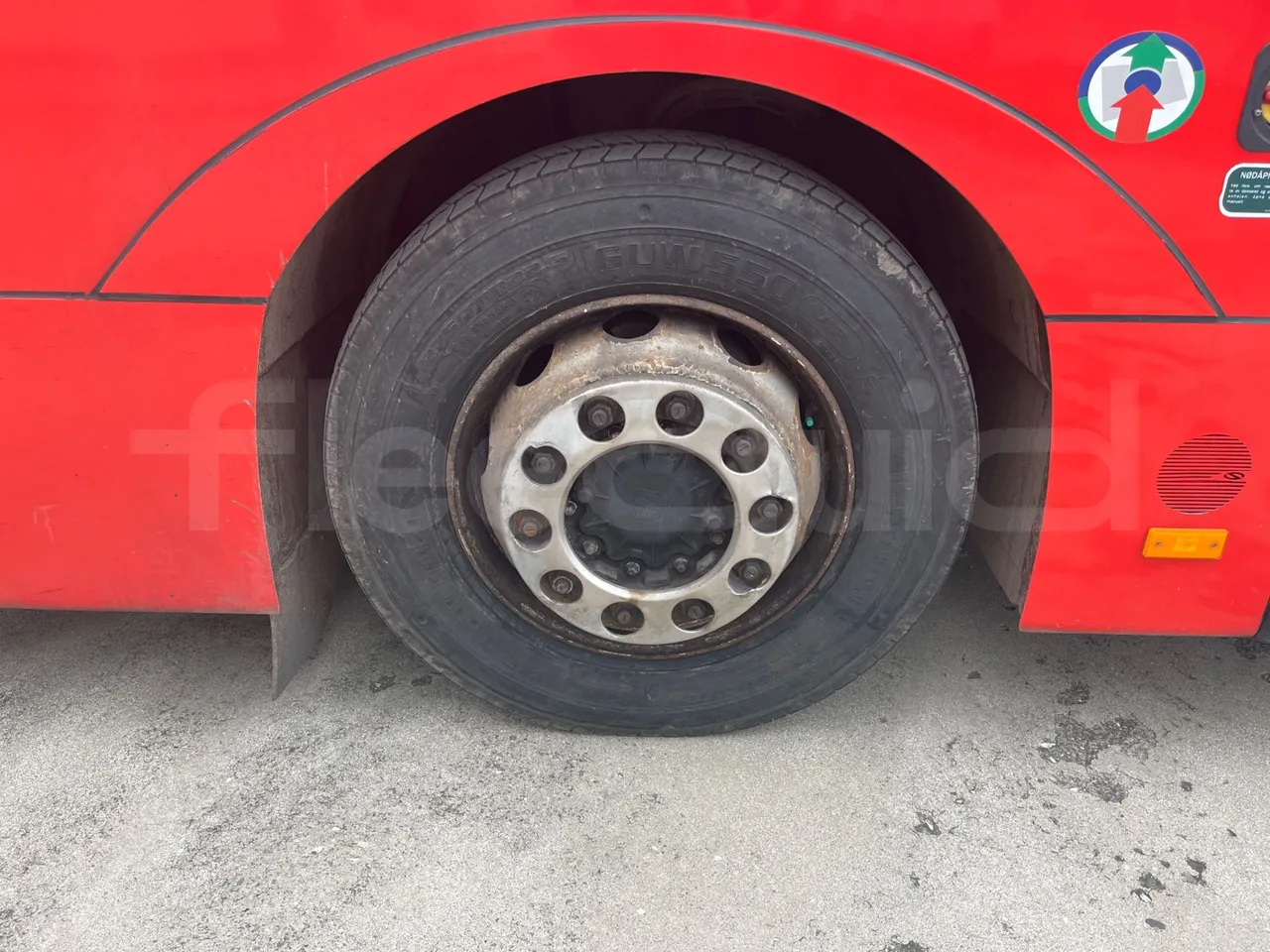 Solaris Urbino 12 - Euro6 - 240kW - 12mt - front left tire measurements