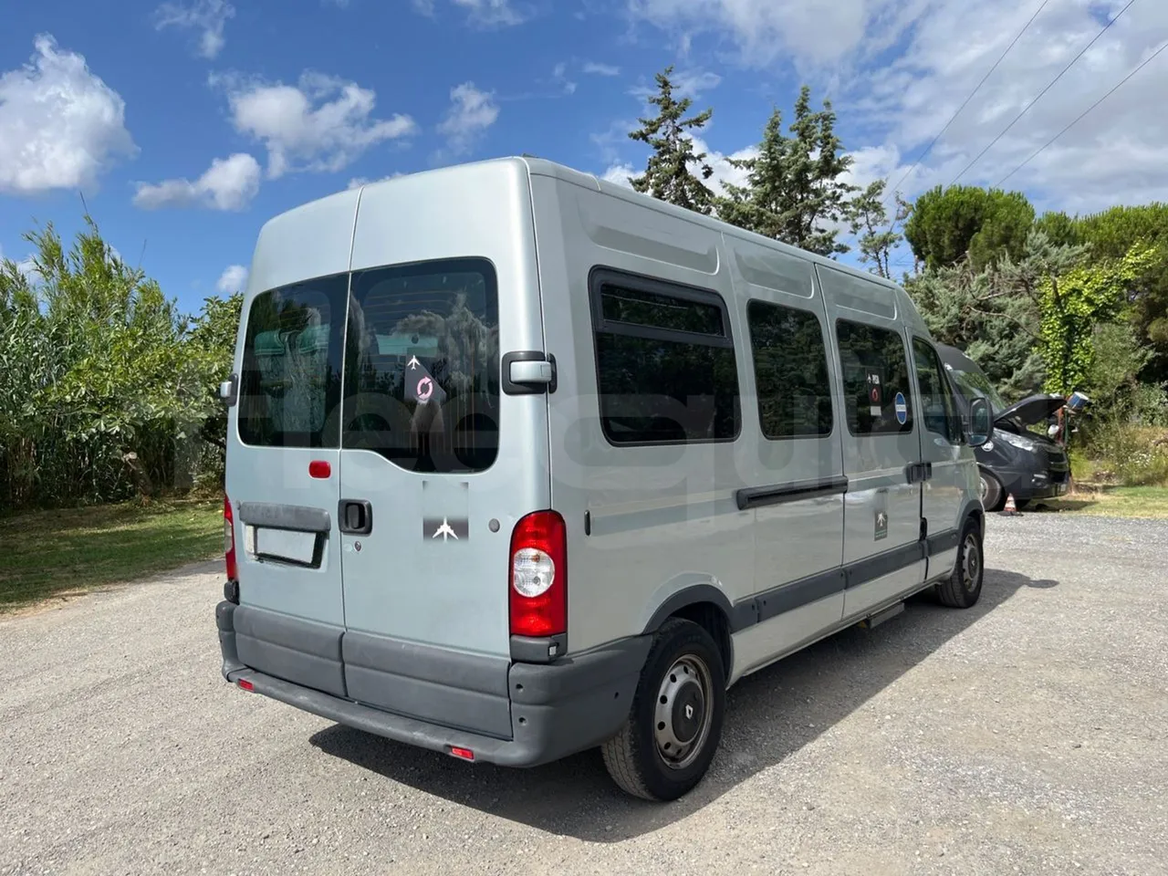 Renault Master NDDYL6 - EUR4 - 107kW - 5,899m - 3/4 right rear doors closed