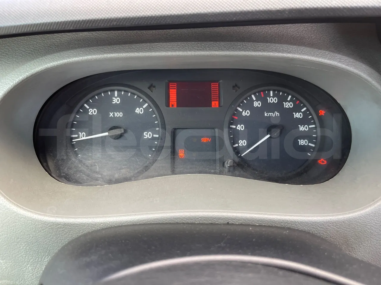 Renault Master NDDYL6 - EUR4 - 107kW - 5,899m - dashboard lights on