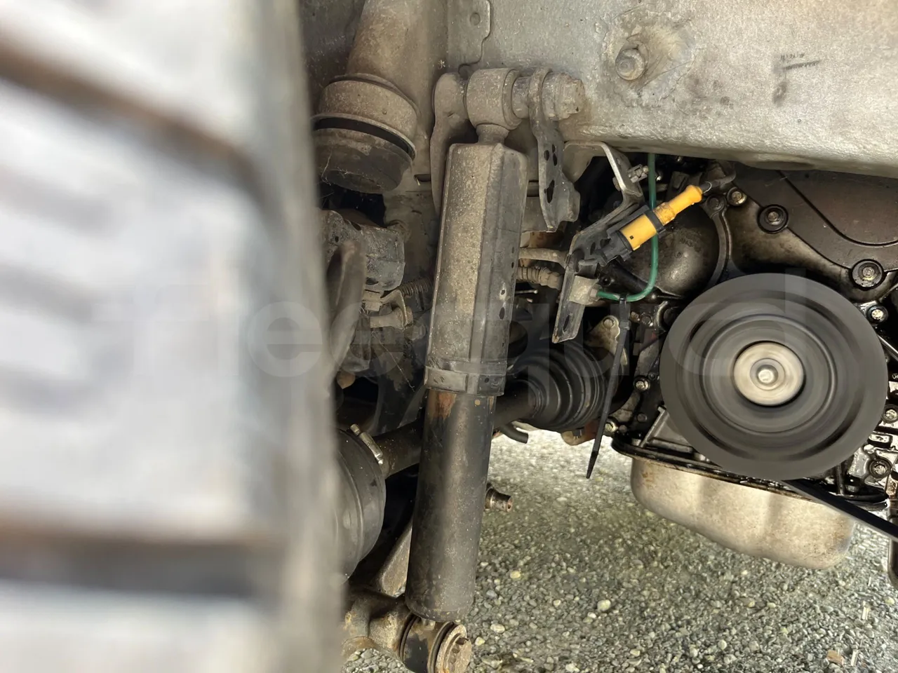 Renault Master NDDYL6 - EUR4 - 107kW - 5,899m - front shock absorbers right