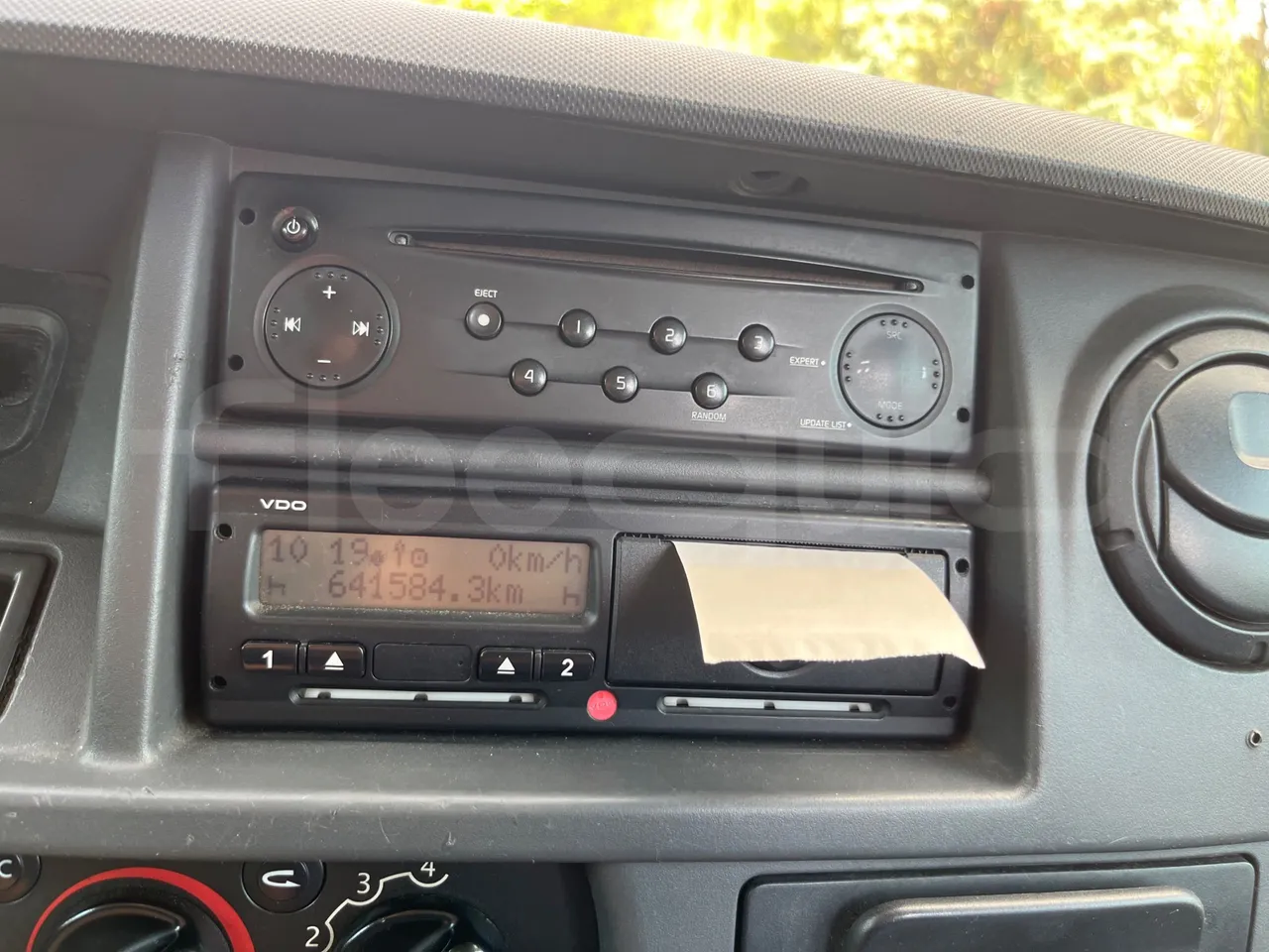 Renault Master NDDYL6 - EUR4 - 107kW - 5,899m - Tachograph