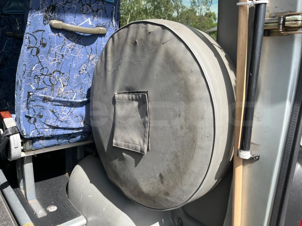 Renault Master NDDYL6 - EUR4 - 107kW - 5,899m - spare wheel