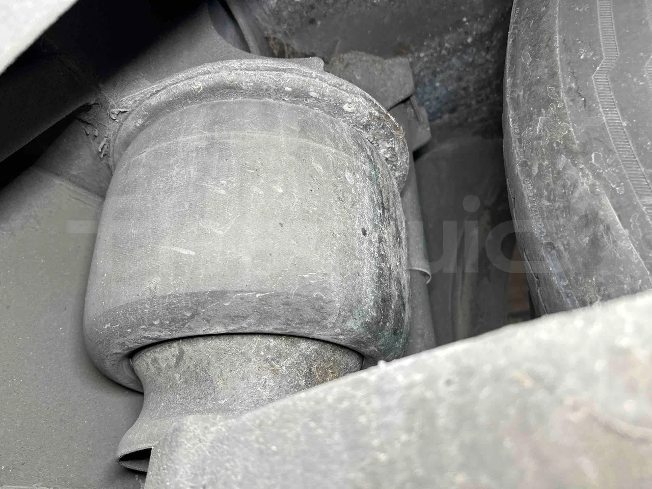 Irisbus Arway SFR160 - Euro5 - 280kW - 11.990mt - axel 2 air springs 2 left