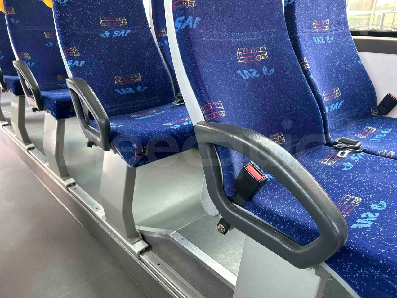 Irisbus Arway SFR160 - Euro5 - 280kW - 11.990mt - armrest detail photo