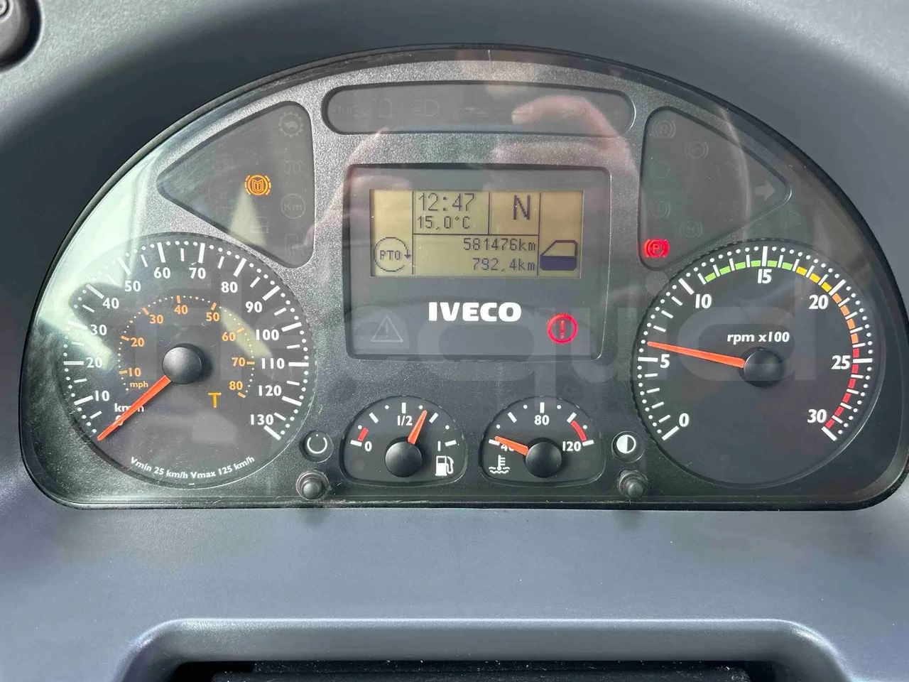 Irisbus Arway SFR160 - Euro5 - 280kW - 11.990mt - dashboard lights on