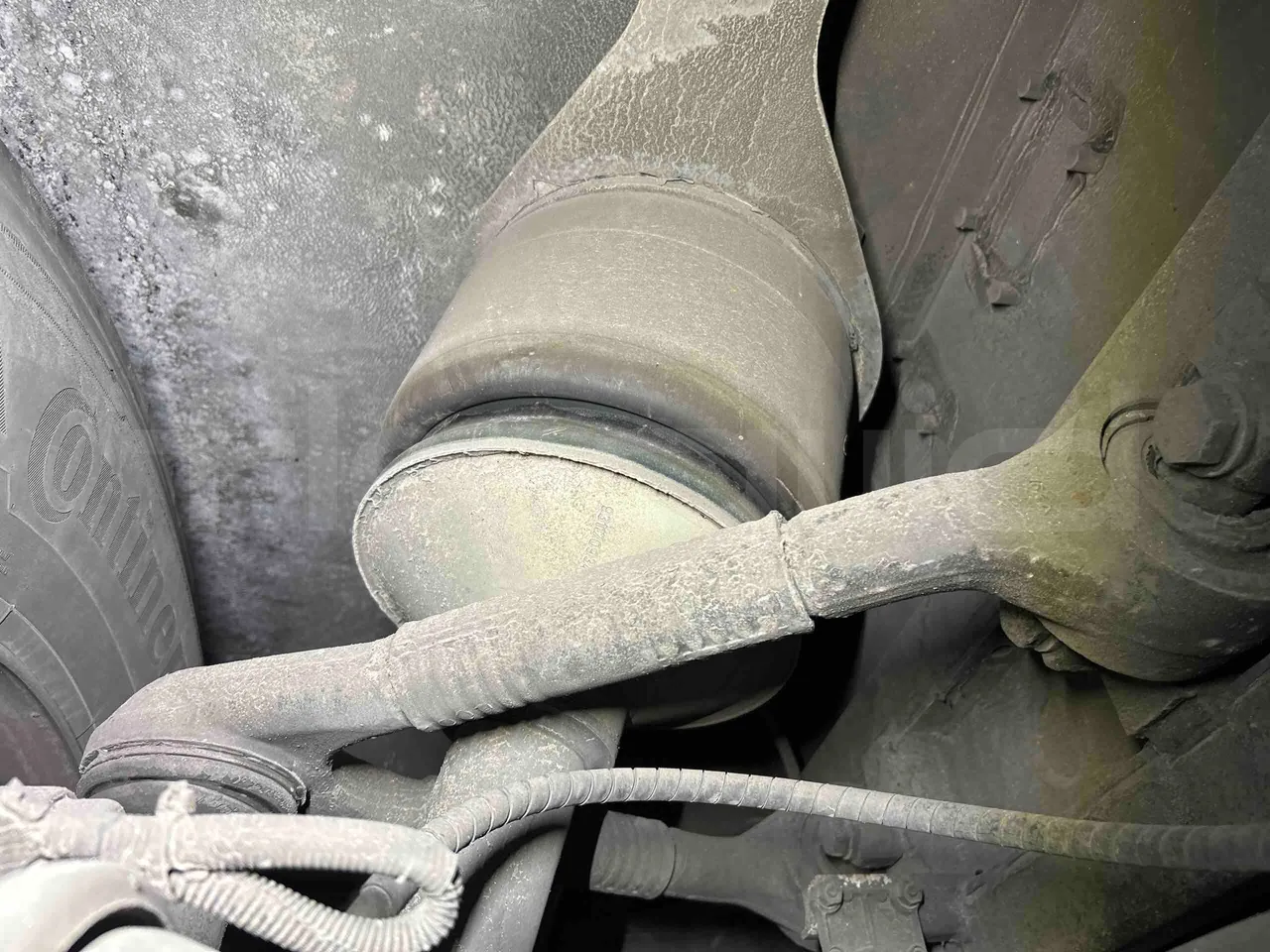 Irisbus Arway SFR160 - Euro5 - 280kW - 11.990mt - front air springs right