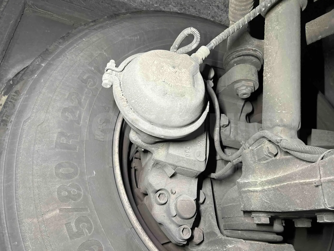 Irisbus Arway SFR160 - Euro5 - 280kW - 11.990mt - front brake calipers right