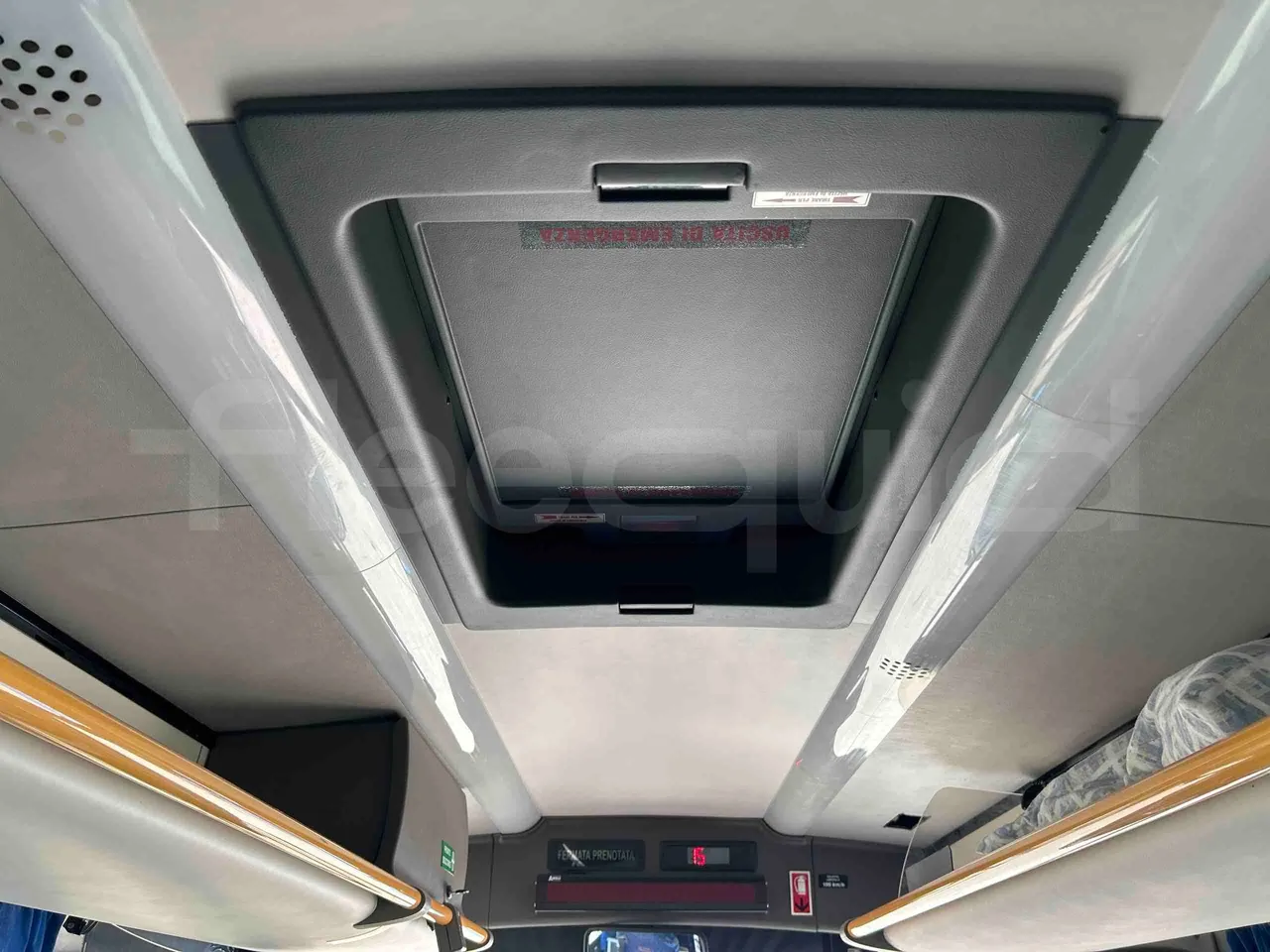 Irisbus Arway SFR160 - Euro5 - 280kW - 11.990mt - roof hatch 1