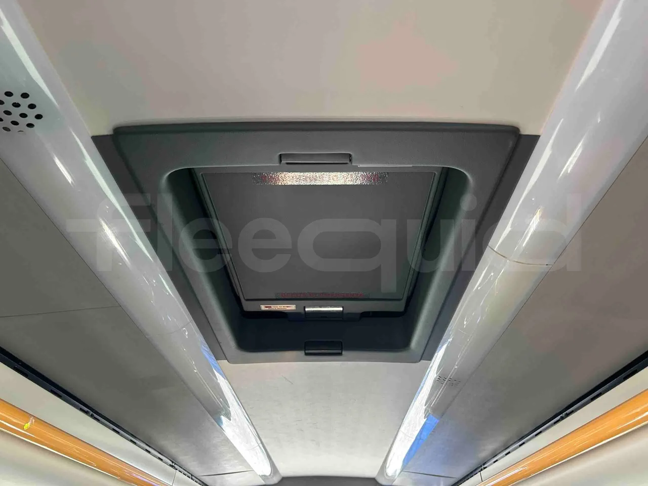 Irisbus Arway SFR160 - Euro5 - 280kW - 11.990mt - roof hatch 2