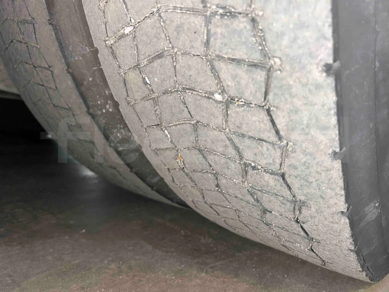 Irisbus Arway SFR160 - Euro5 - 280kW - 11.990mt - tread condition second axle tires right