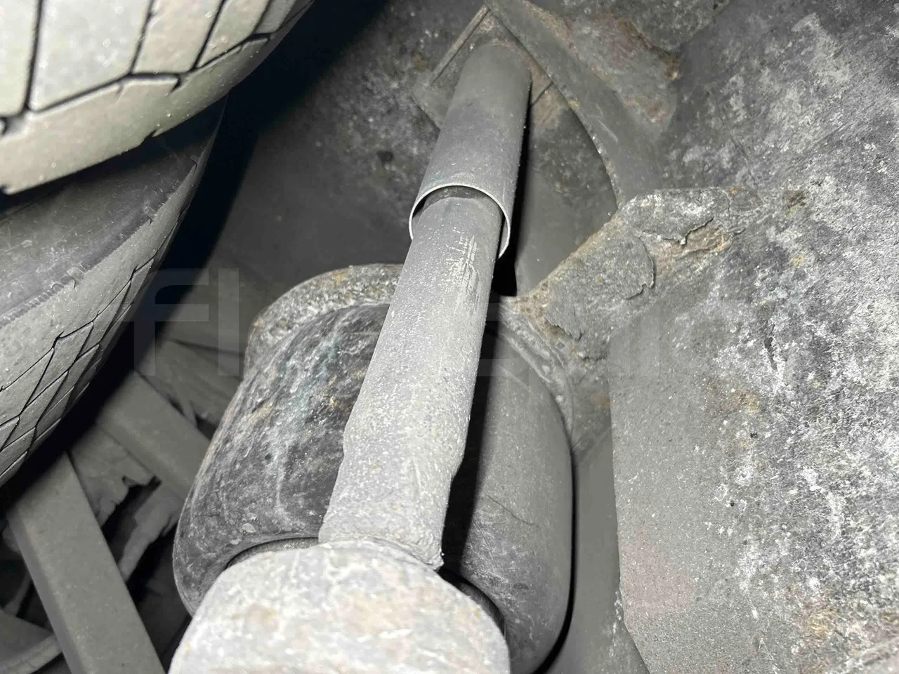 Irisbus Arway SFR160 - Euro5 - 280kW - 11.990mt - axle 2 shock absorbers 2 left