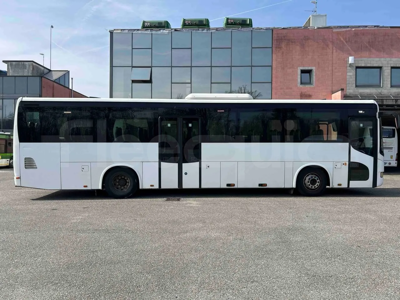Irisbus Arway SFR160 - Euro5 - 280kW - 11.990mt - right side doors closed