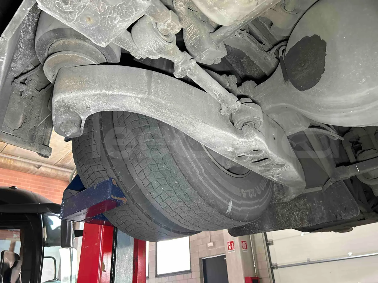 Irisbus Arway SFR160 - Euro5 - 280kW - 11.990mt - axle 3 right side