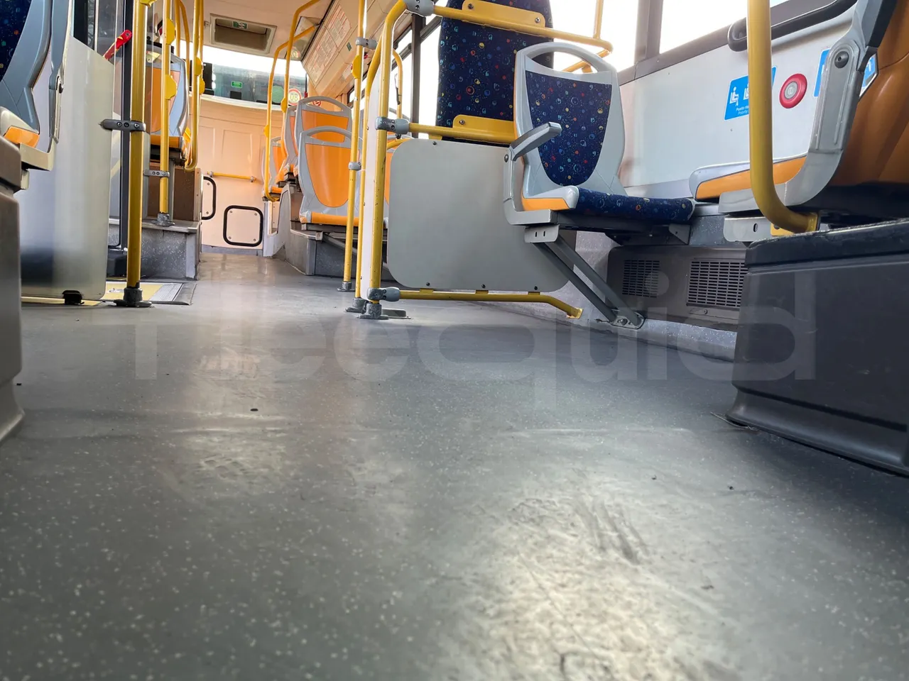 Irisbus Citelis PS09D1 PS09D1-98  - Euro5 - 213kW - 11.990mt - seat brackets photo