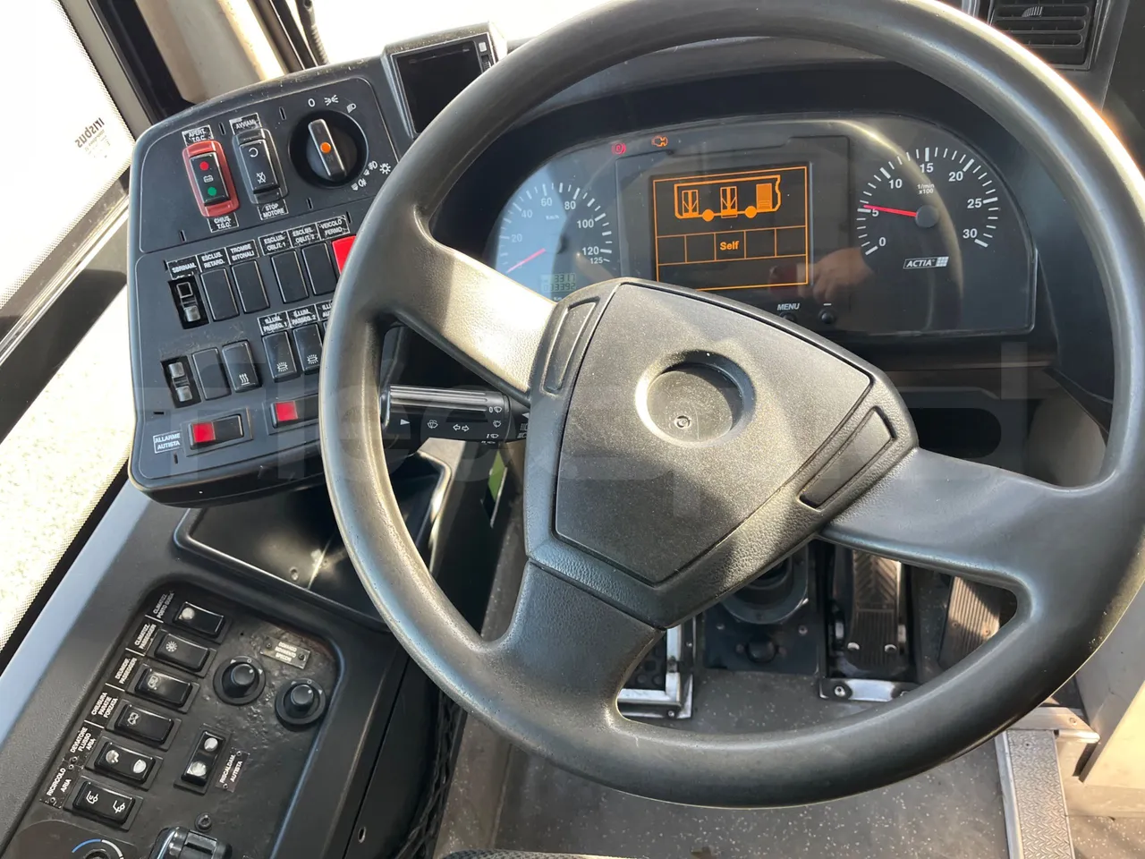 Irisbus Citelis PS09D1 PS09D1-98  - Euro5 - 213kW - 11.990mt - driver's seat photo