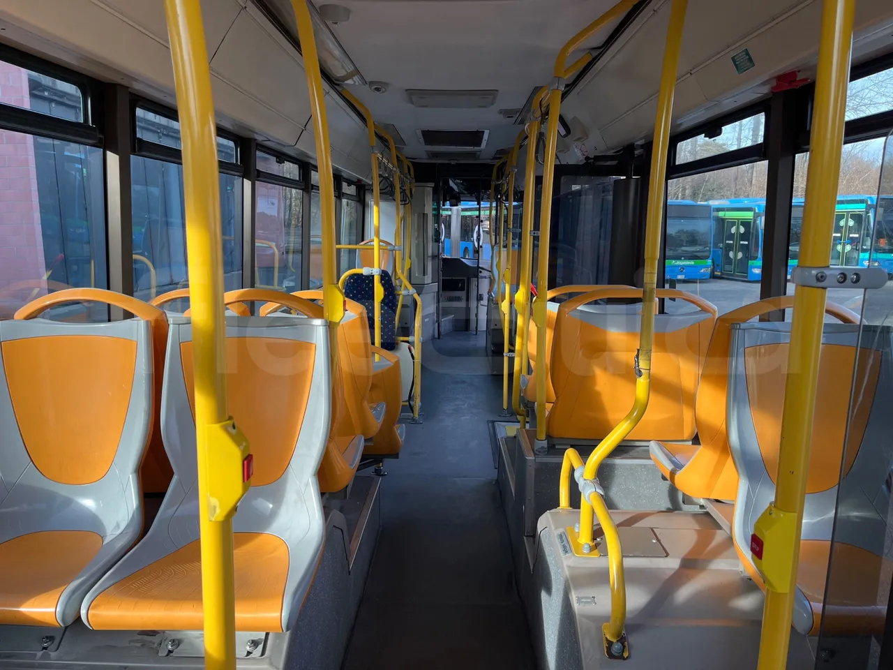 Irisbus Citelis PS09D1 PS09D1-98  - Euro5 - 213kW - 11.990mt - forward view middle aisle