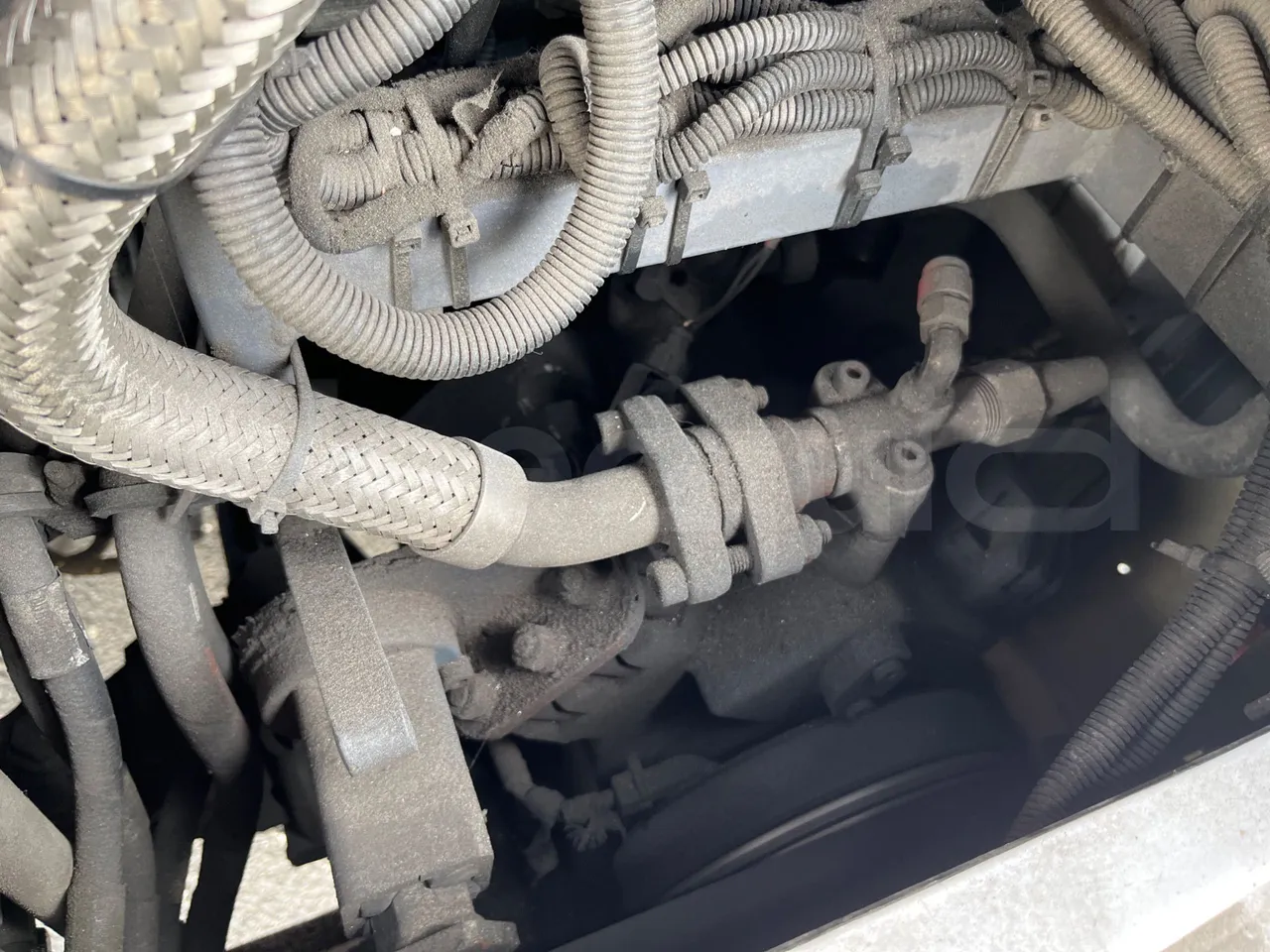 Bova B V Futura FHD FHD - Euro5 - 266kW -10.455mt - air conditioning compressor