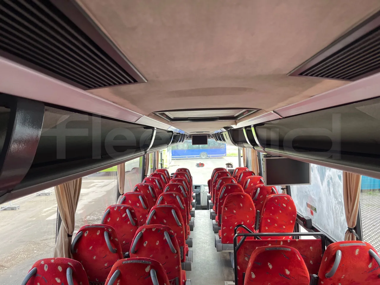 Bova B V Futura FHD FHD - Euro5 - 266kW -10.455mt - overhead compartments photo