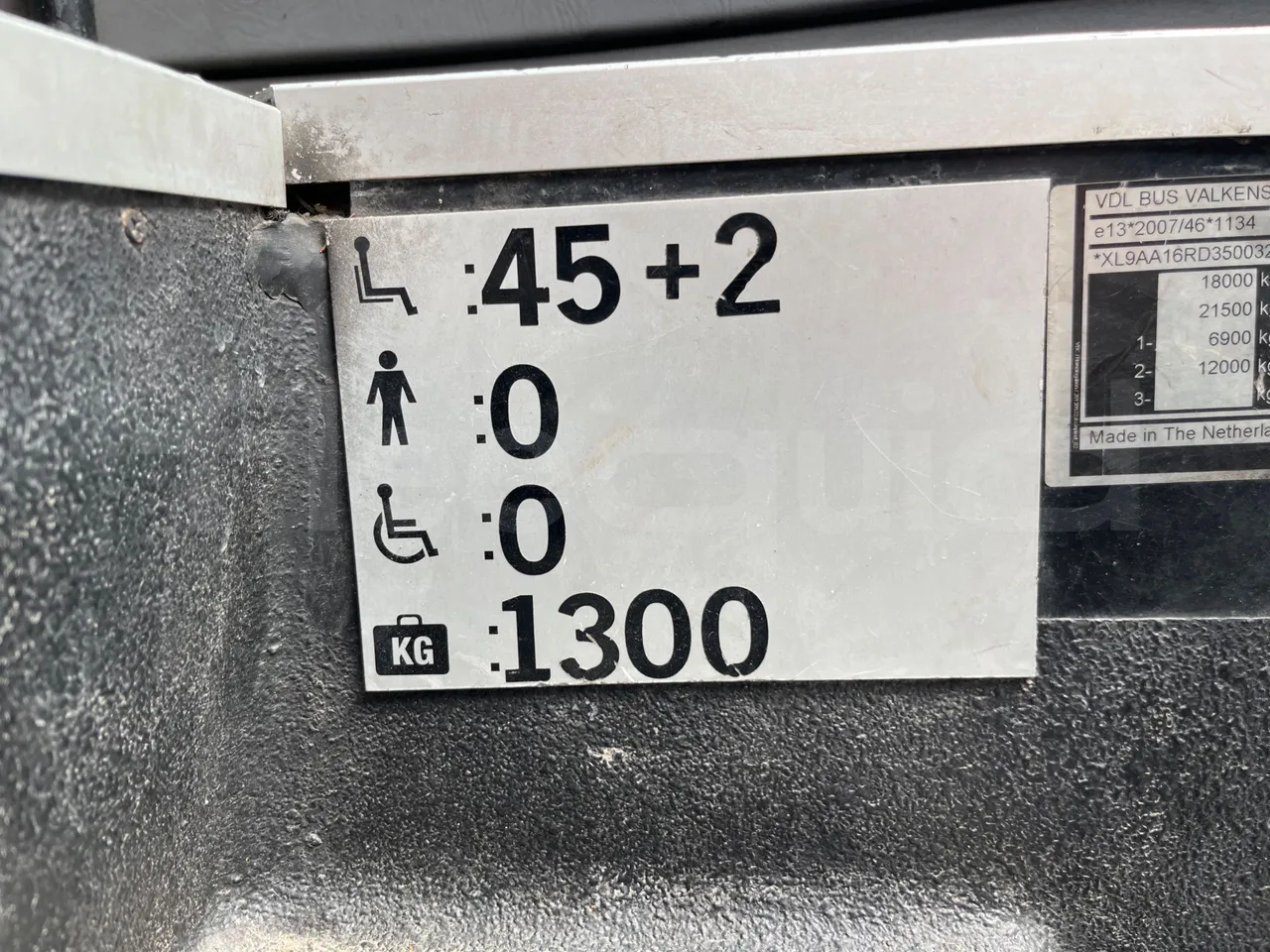 Bova B V Futura FHD FHD - Euro5 - 266kW -10.455mt - seat plate photo