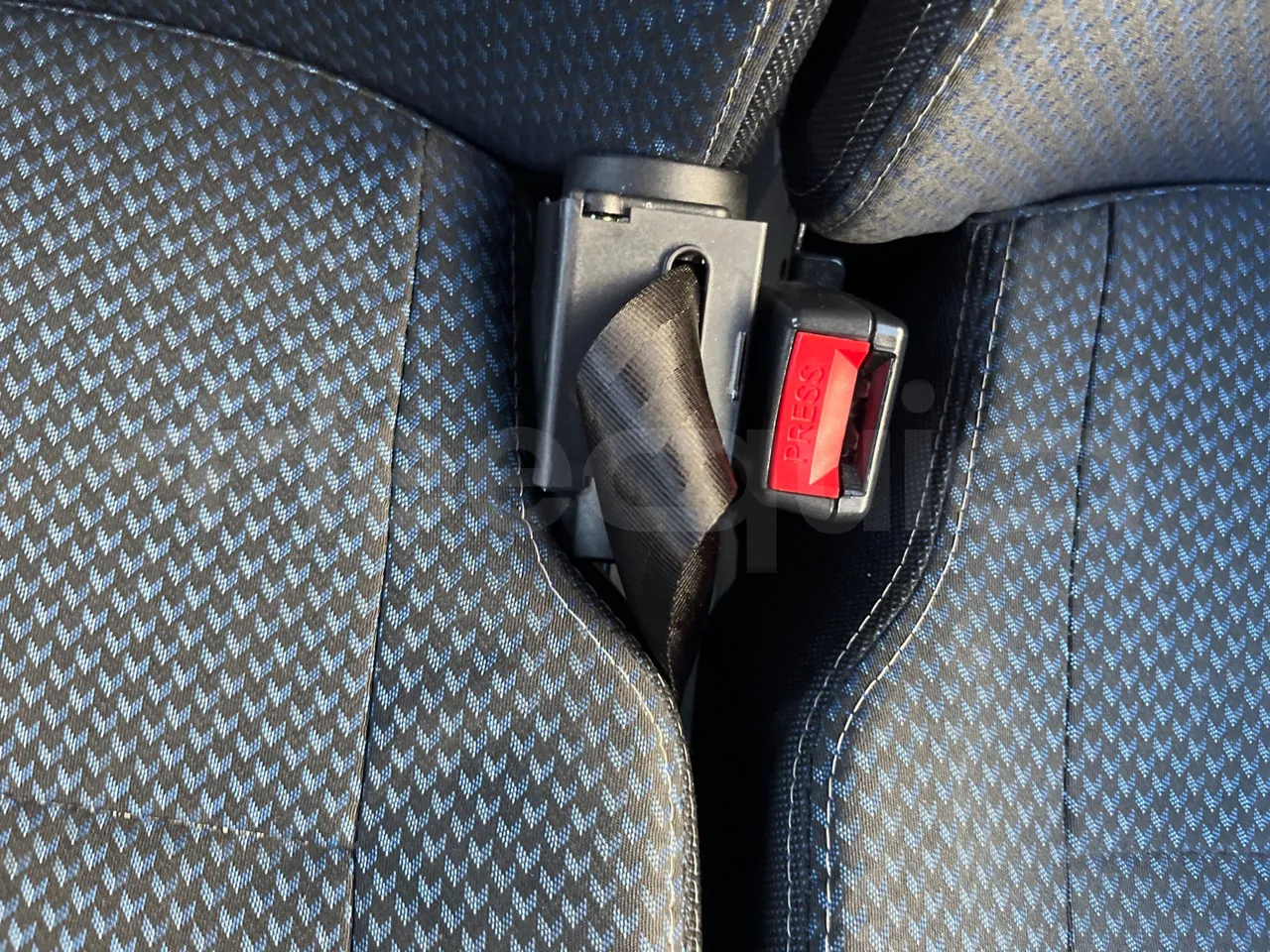 Iveco Daily   A65C18 - Euro6 - 129kW - 7.686mt - central seat safety belt