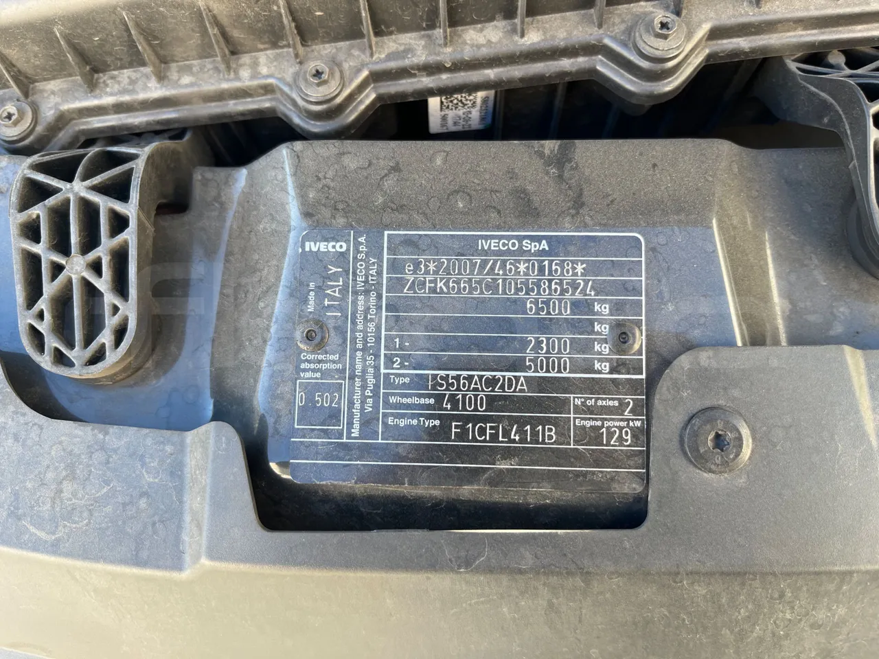 Iveco Daily   A65C18 - Euro6 - 129kW - 7.686mt - vehicle plate photo