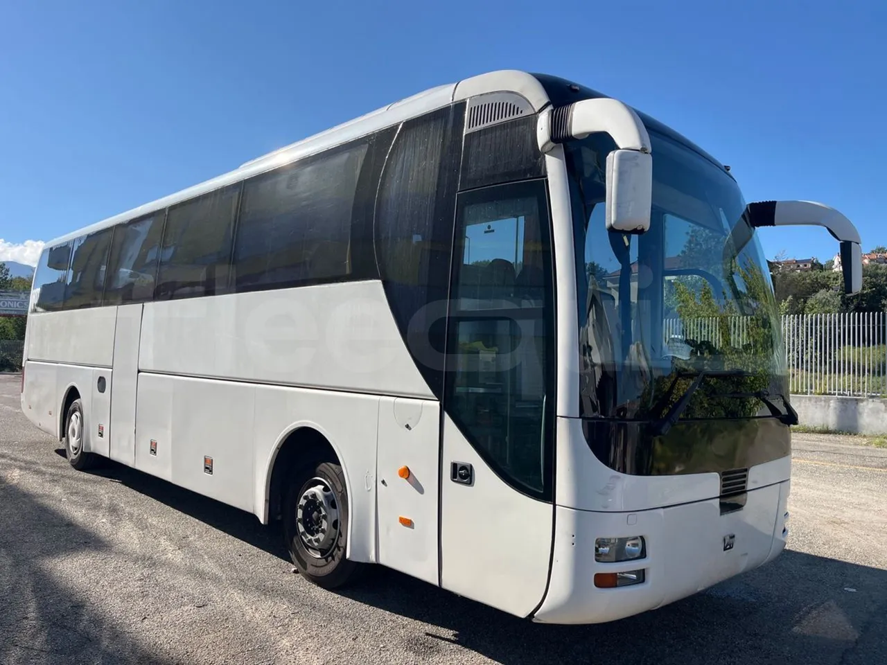 Man Lion's Coach AG R07 - EUR3 - 301kW - 12m -  D2866 LOH34 - Base cover photo