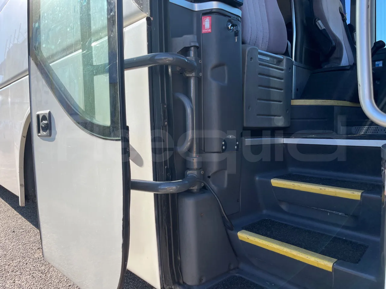Man Lion's Coach AG R07 - EUR3 - 301kW - 12m -  D2866 LOH34 - door mechanism photo