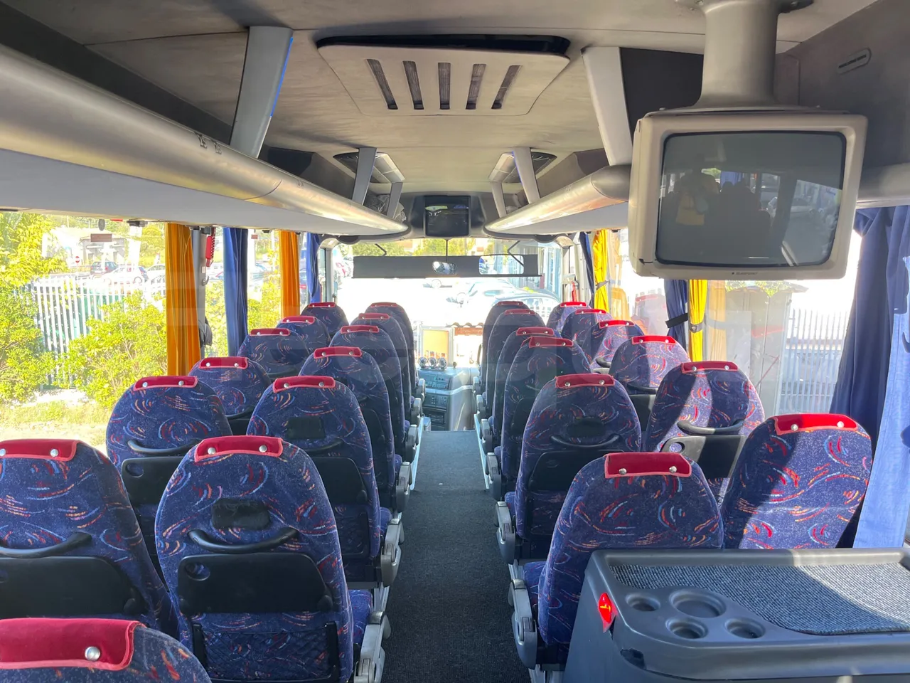 Man Lion's Coach AG R07 - EUR3 - 301kW - 12m -  D2866 LOH34 - forward view all seats last row height