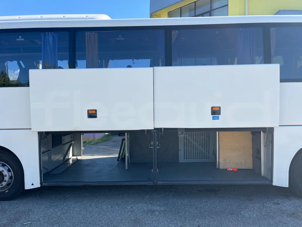 Man Lion's Coach AG R07 - EUR3 - 301kW - 12m -  D2866 LOH34 - luggage rack photo