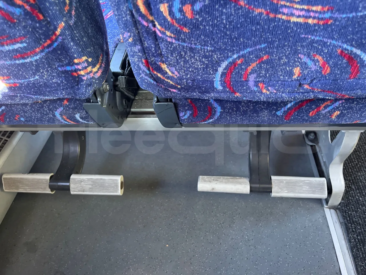 Man Lion's Coach AG R07 - EUR3 - 301kW - 12m -  D2866 LOH34 - power outlets detail