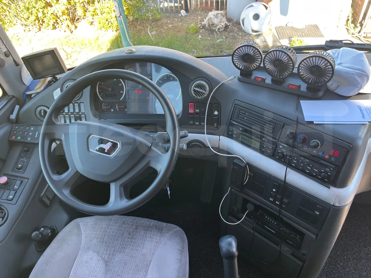 Man Lion's Coach AG R07 - EUR3 - 301kW - 12m -  D2866 LOH34 - steering wheel photo