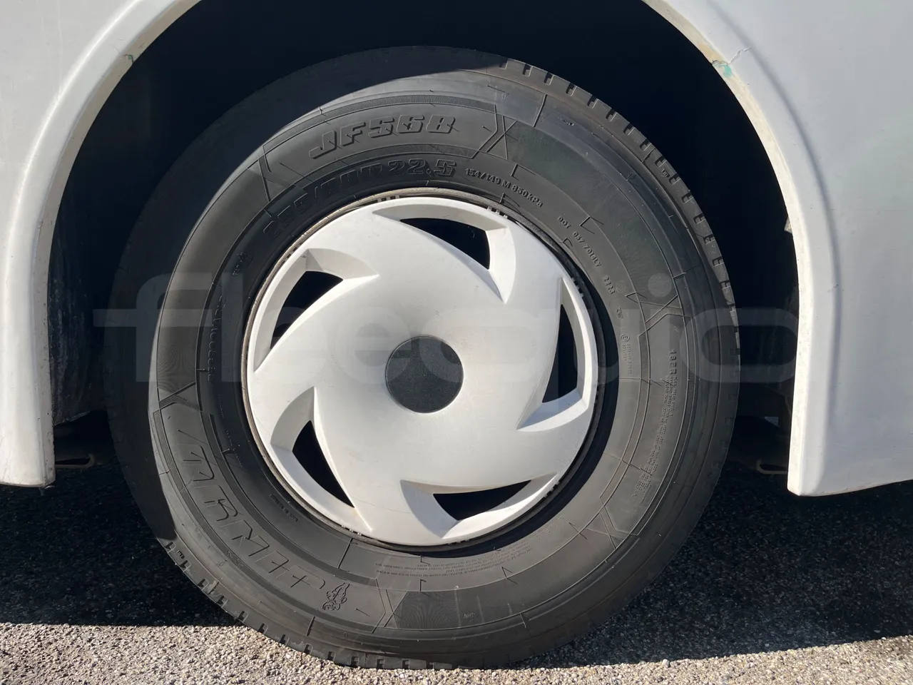 Man Lion's Coach AG R07 - EUR3 - 301kW - 12m -  D2866 LOH34 - rear left tire photo