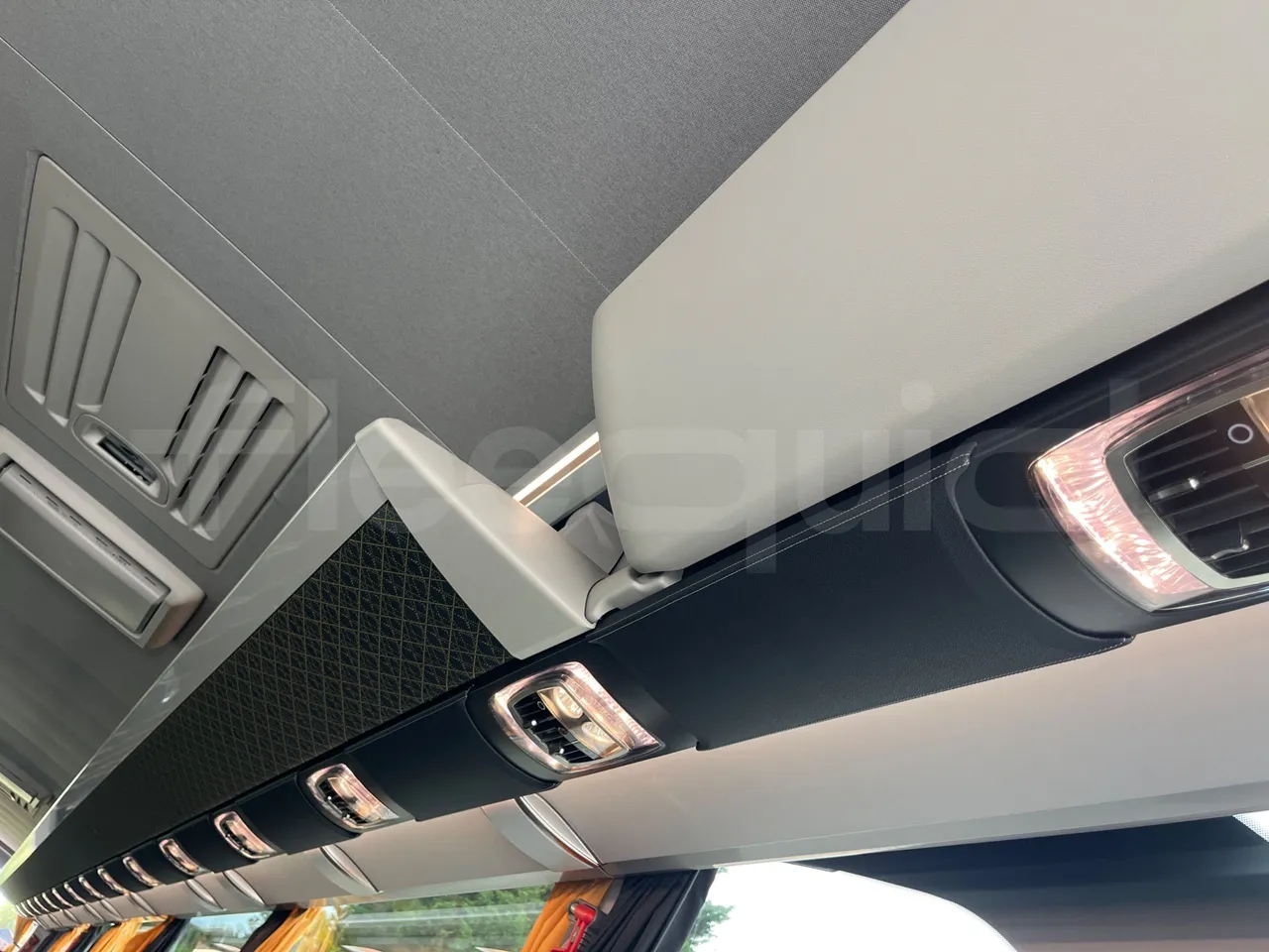 Setra S517 - camera accessories photo