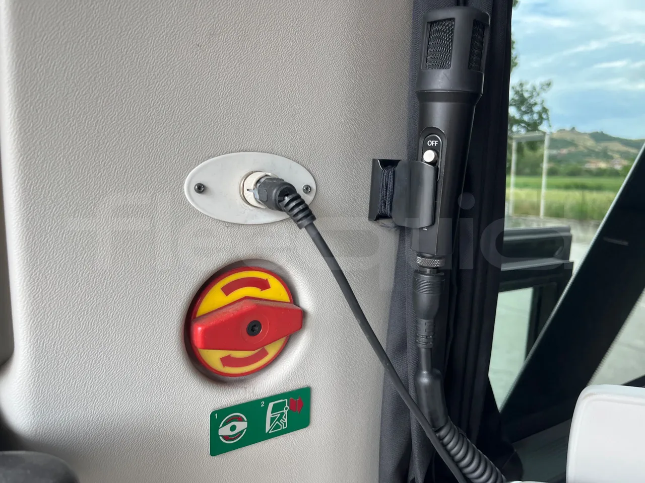 Setra S517 - hostes microphone accessories photo