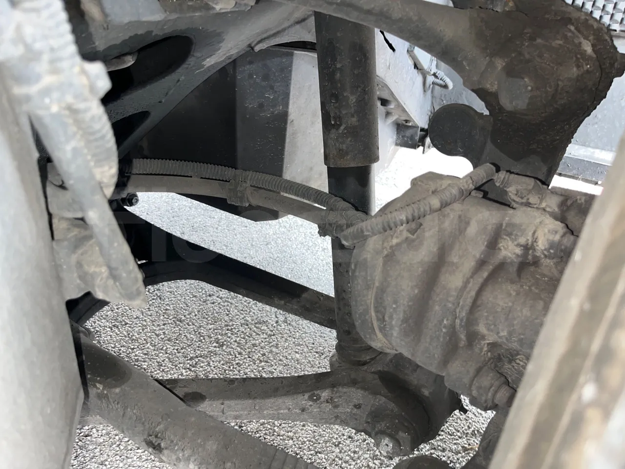 Setra S517 - axel 3 caliper brakes left