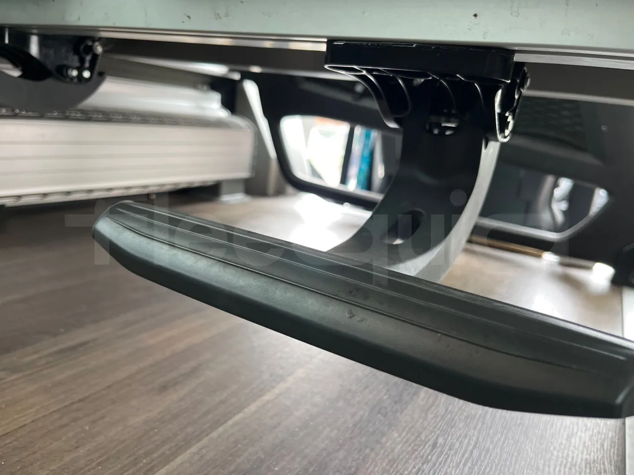 Setra S517 - footrest detail photo